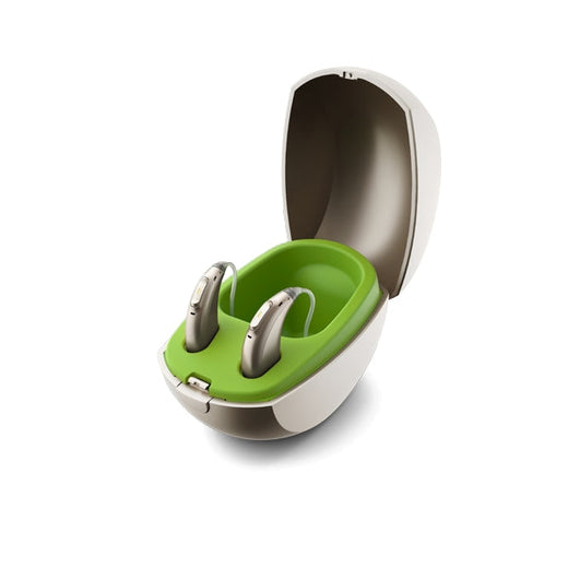 Packshot Phonak Charger BTE RIC open with Bolero M PR 075 3016 P5 Packshot Phonak Charger BTE RIC open with Bolero M PR 075 3016 P5